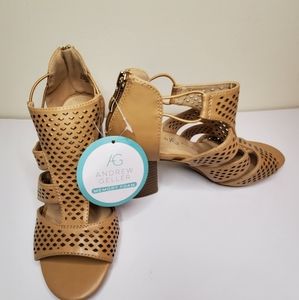 Andrew Geller Cut Out Women's Sandals